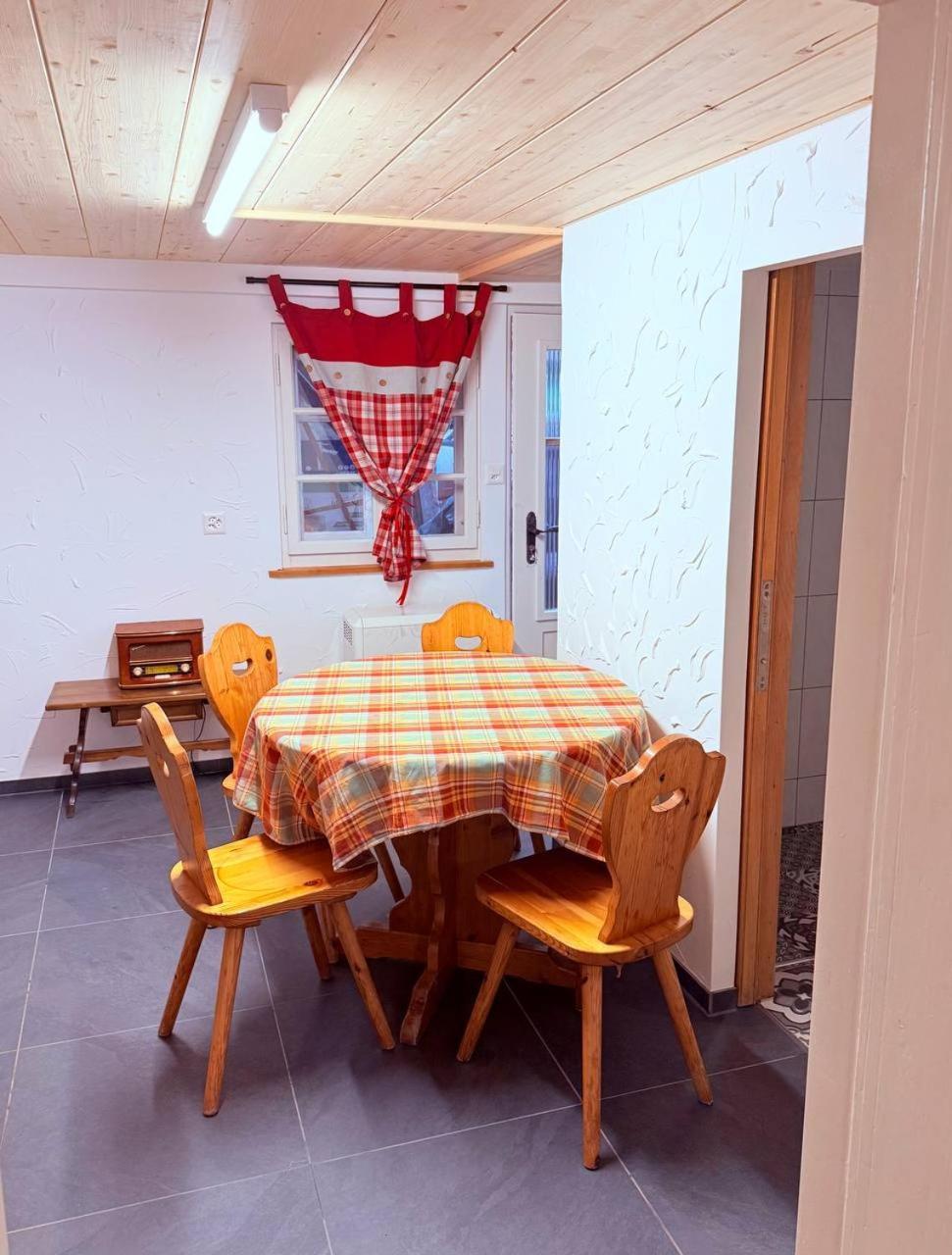 Vintage Apartment By Apartments Capricorn Gsteigwiler Esterno foto